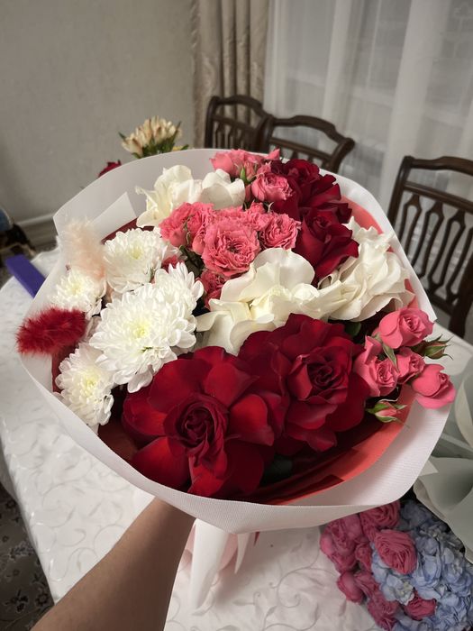 два букета свежие