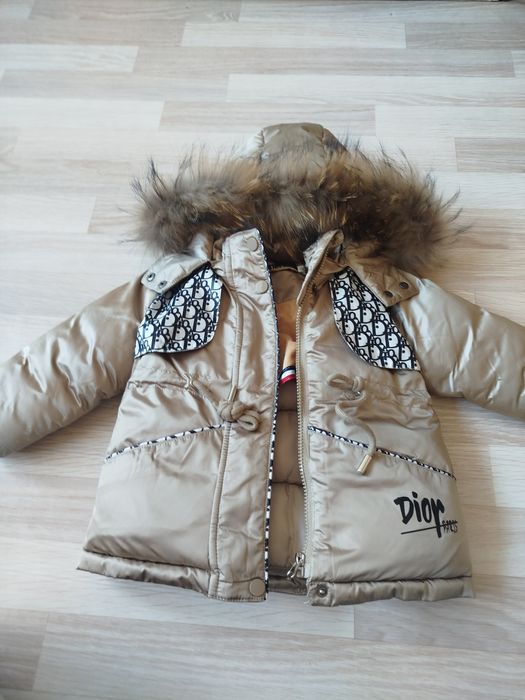 Продаем детские вещи.