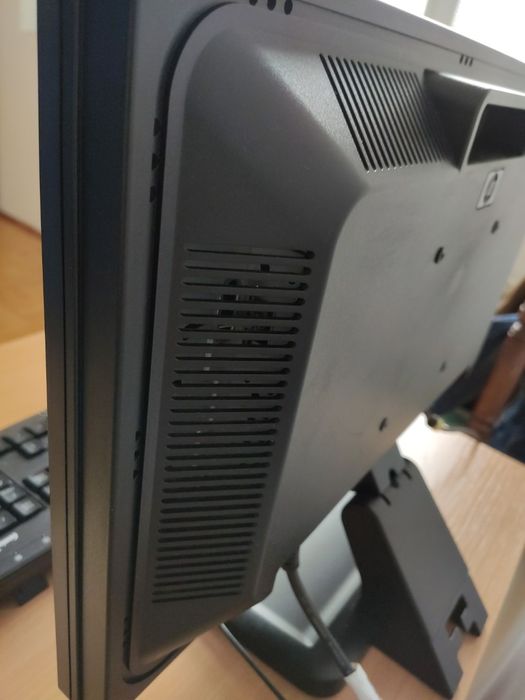 Монитор HP LE1901W 19" 1440х900