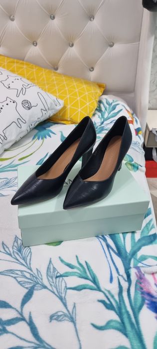 Продаётся черные удобные 10 тыс