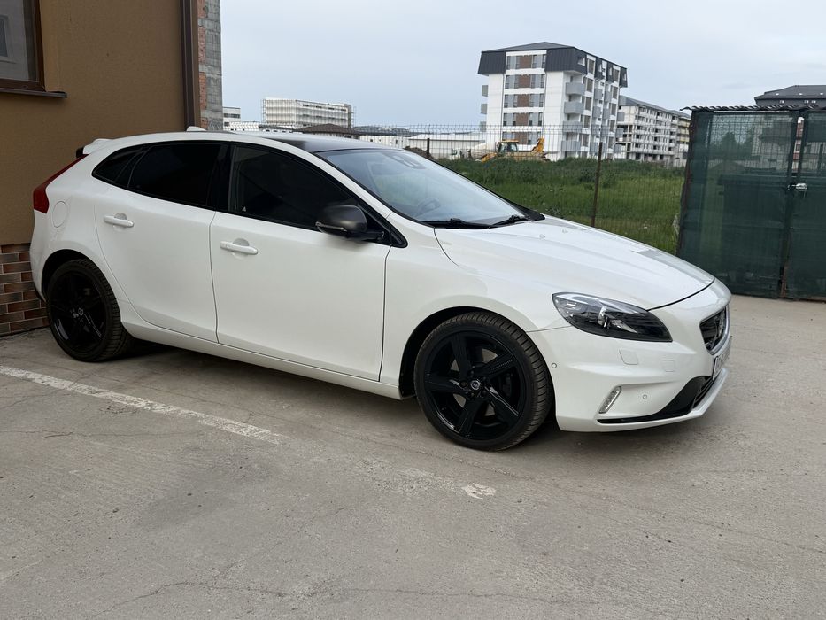 VOLVO V40 2015 — imagine 2