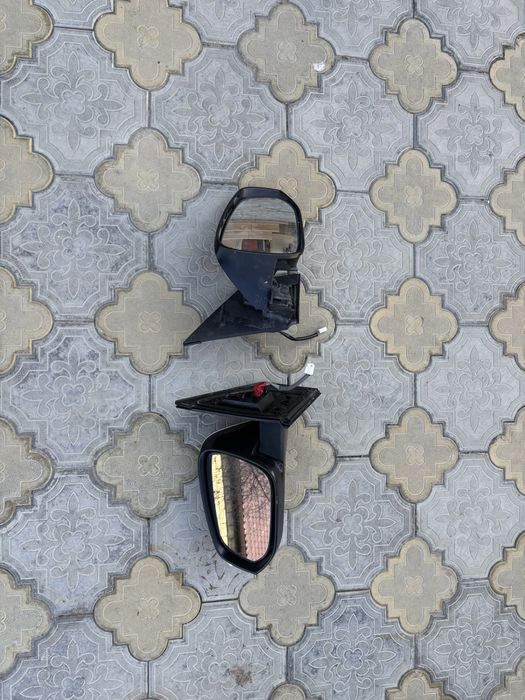 Зеркала от Toyota Rav4