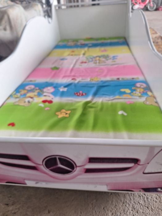 Кровать машина 1.60 на ширина 75