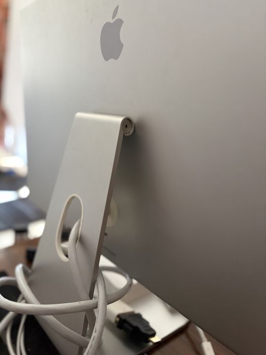 Apple Cinema Display 23"