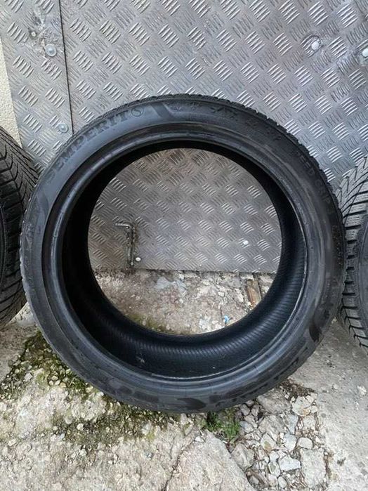235/40/19 ЗИМНИ Semperit Speed Grip 3 DOT2020