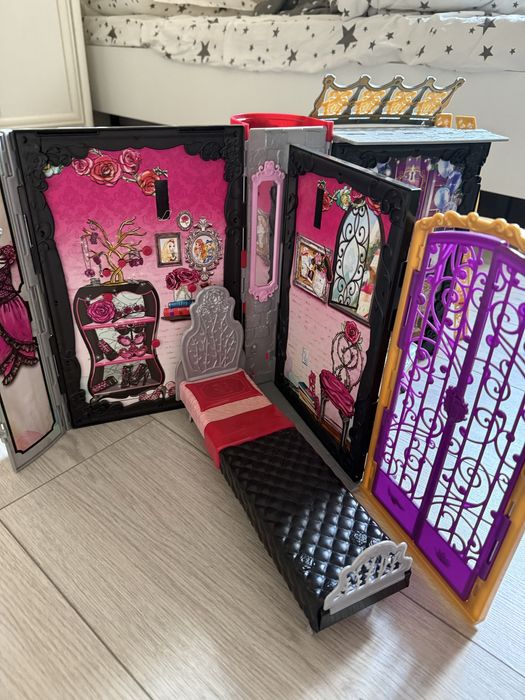 книжка Ever After High домик