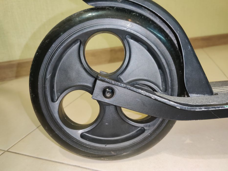 Самокат для взрослых и детей.