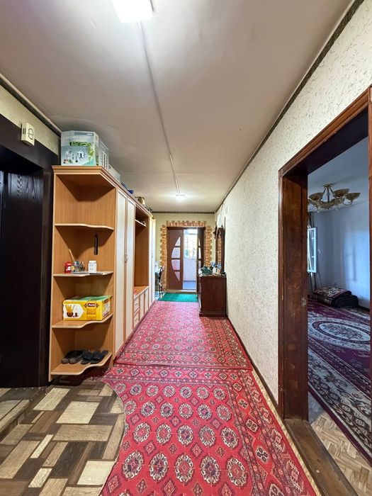 5 xonali 95m2 2-qavat
4 qavatli yangi g’ishtli dom
Manzil: 5 mkr Jomiy