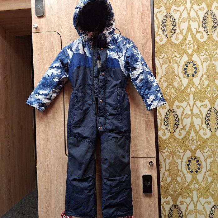 Комбинезон утеплённый( 5-7 лет)