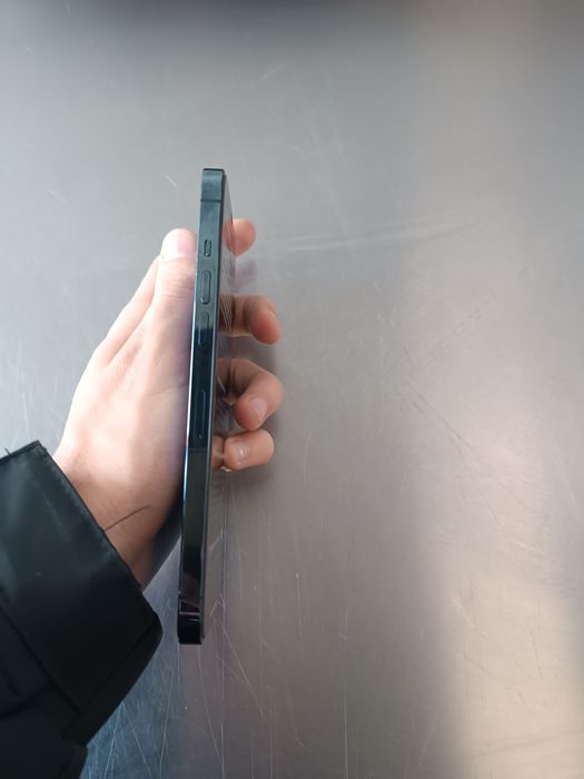 Срочно продам айфон 12 промакс