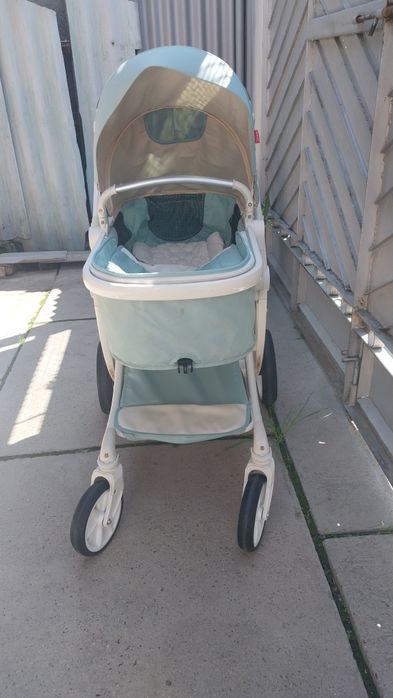 Детская коляска.