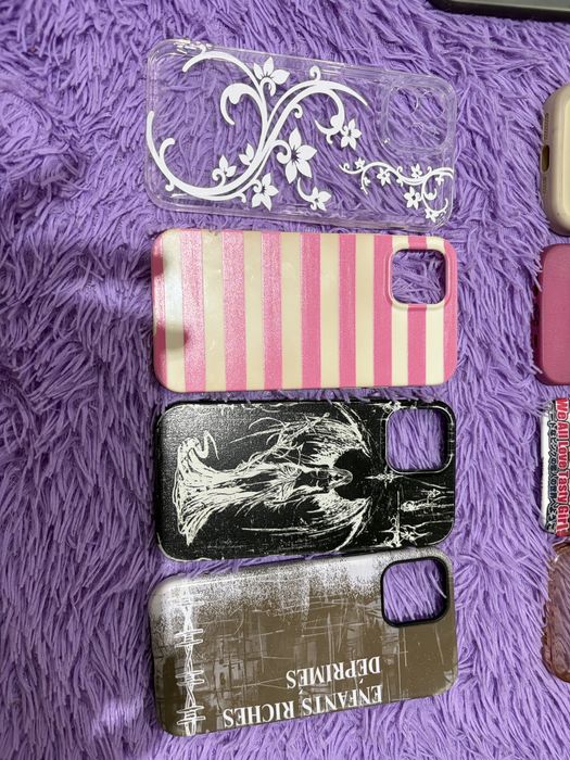 отдам даром чехлы на 12 iPhone