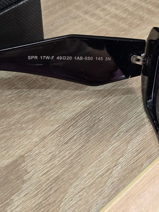 Ochelari de soare Prada -  set complet de accesorii Prada !