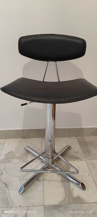 scaun bar reglabil 4 bucati disponibile