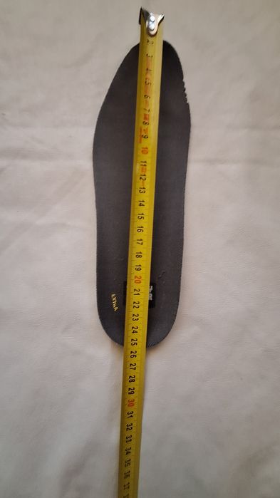 Vând bocanci work safety jogger nr 40