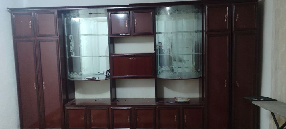 Стенка кийм шкаф сотилади