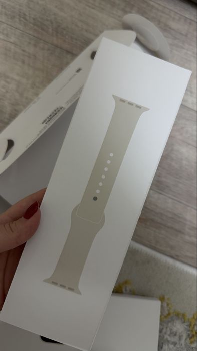 Продам Apple watch SE