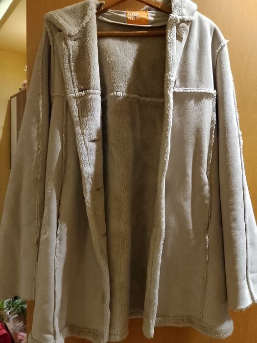 Продавам дамско палто