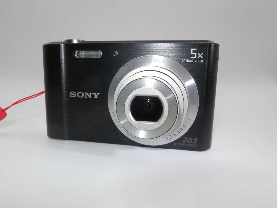 Sony Cyber-shot W800 ултра компактен цифров фотоапарат, дигитална камера, като НОВА, 20MP, 5x оптичен зум, в перфектно работещо състояние