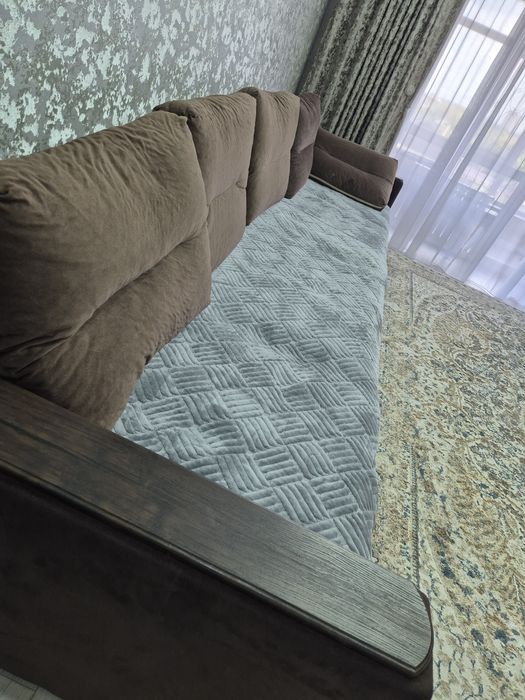 Продам диван 4 метра