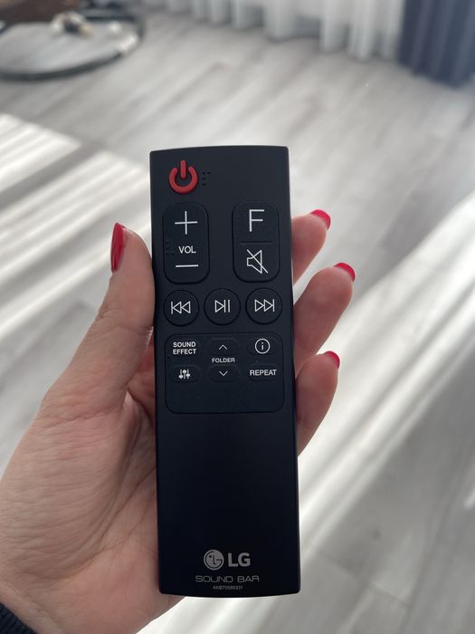 Soundbar LG impecabil