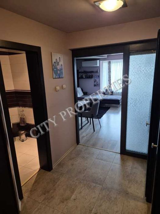 Продава се Тристаен апартамент в Благоевград, Идеален център - 110 кв.м за 1798 €/кв.м - Снимка #8