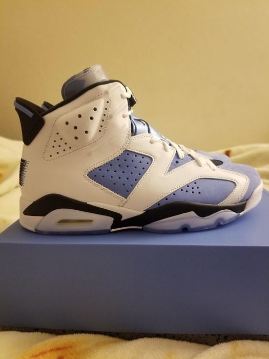 Jordan  6  UNC
