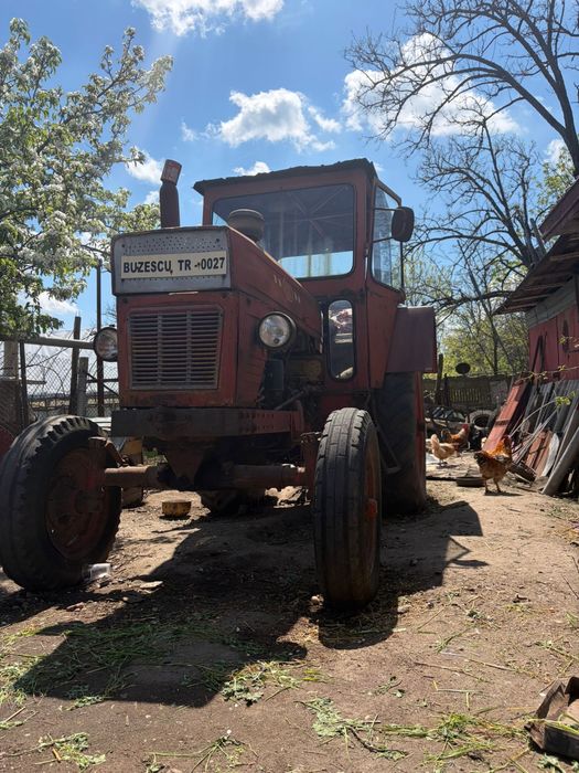 Vand tractor U650 si altele