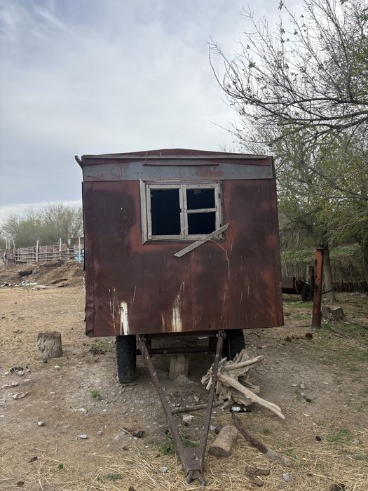 Вагон причеп кемі бар