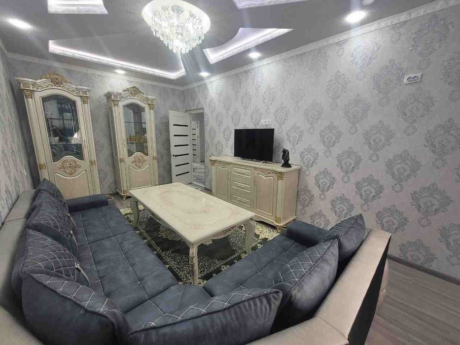 Фаргона Центрда Янги курилган Дом.