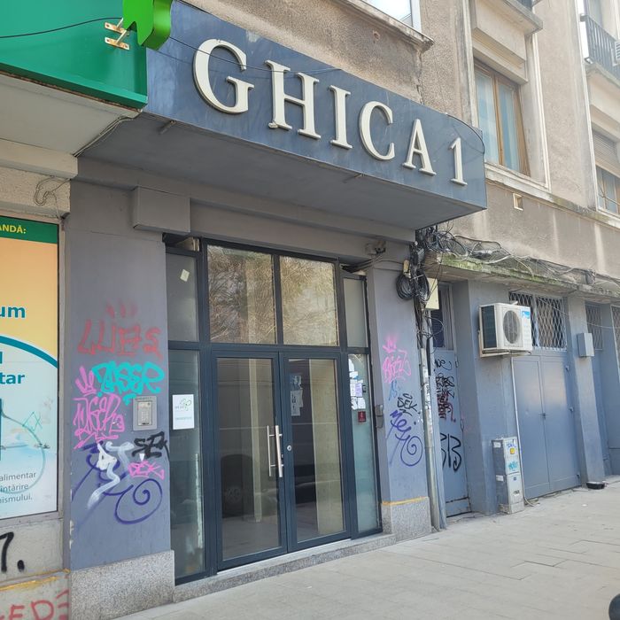 Proprietar inchiriez garsoniera la universitate