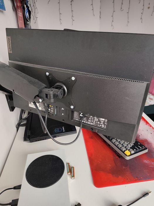 Монитор 23.8" Lenovo L24i-30