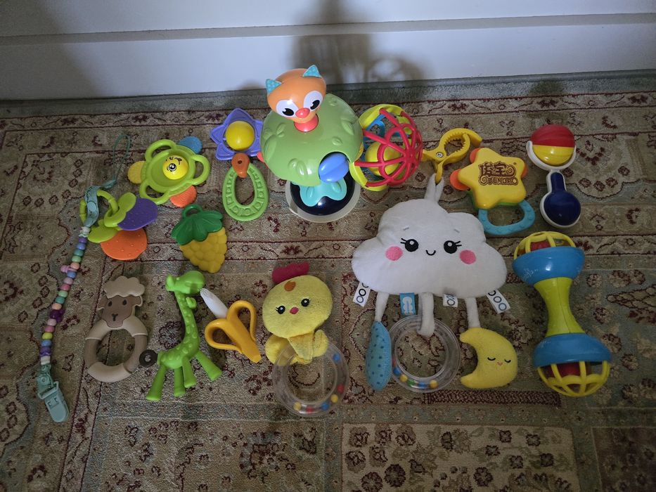 Погремушки, прорезыватели