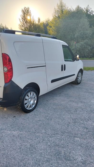 Vând autoutilitară Opel Combo Van