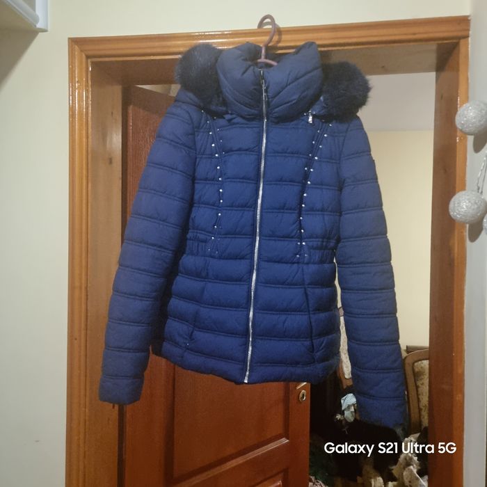 Зимно яке Guess.