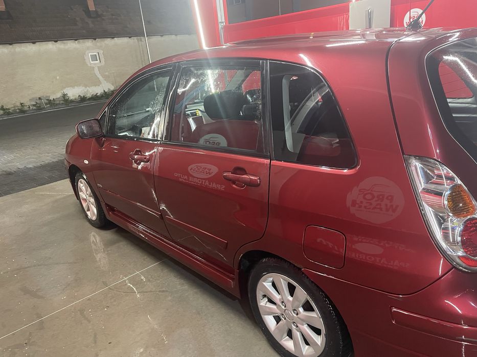 Suzuki liana 2006