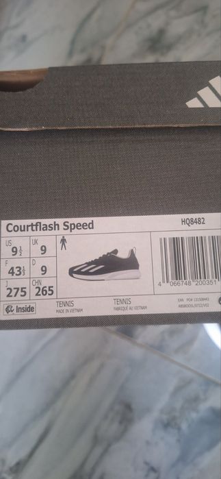 ЧИСТО НОВИ оригинални Adidas