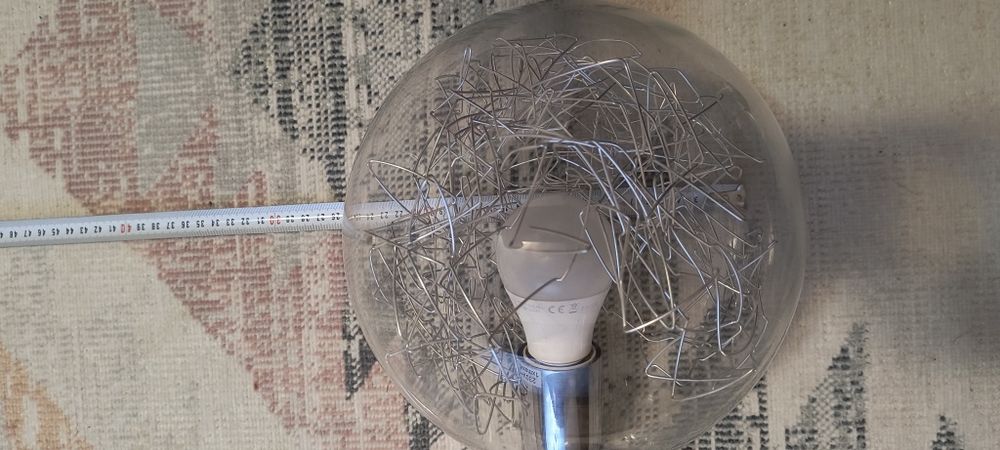 Pendule moderne in forma de bec