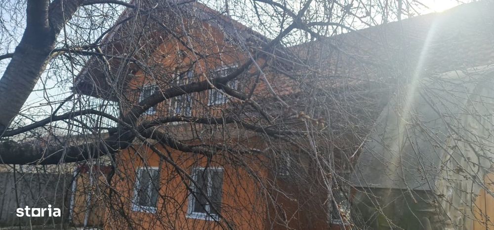 Casă P+M zona Industrial 1