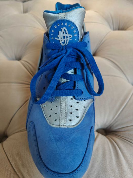 Nike Air Huarache originali purtați de câteva ori.