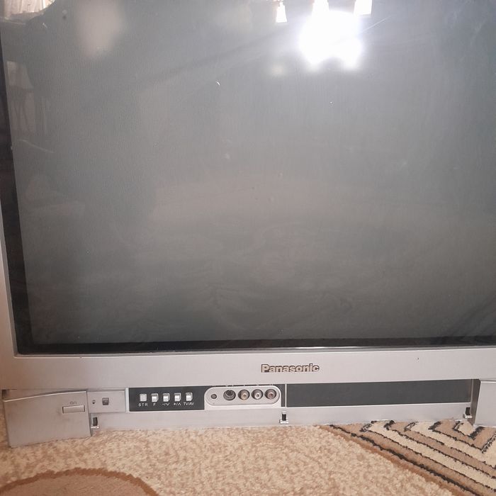 Телевизор старый