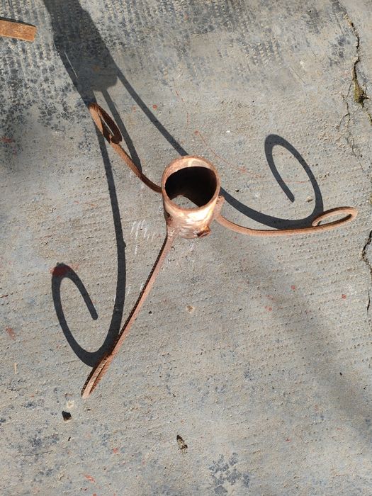 Suporți pentru brazi de craciun