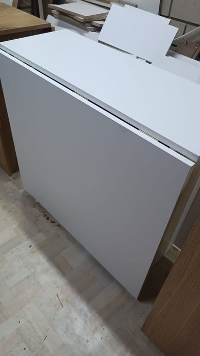 Продам стол-книжки