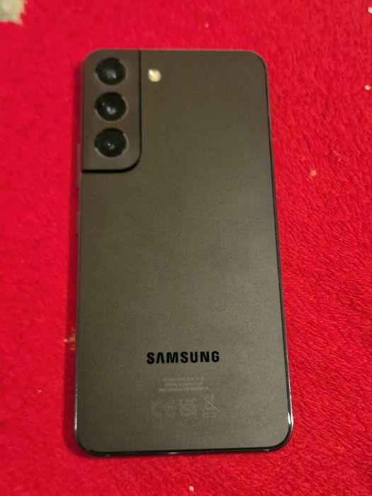 Vând s22 Black + husă