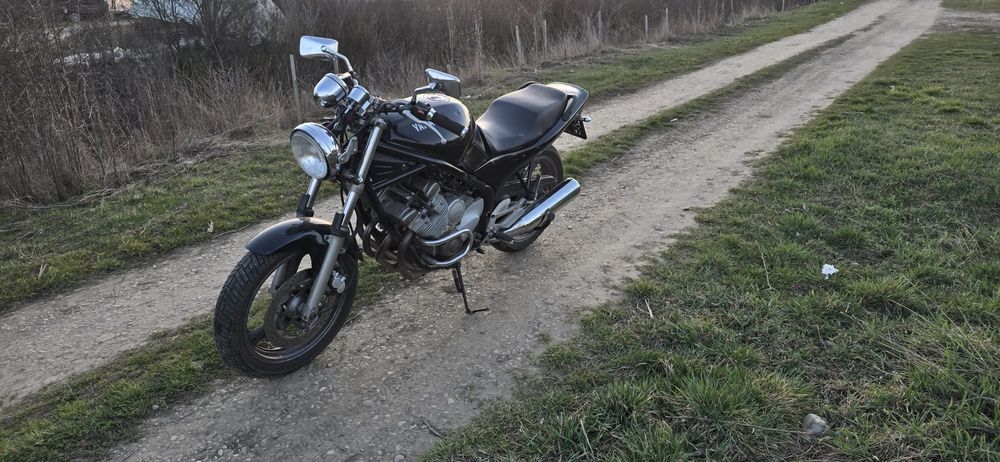 Vand motocicleta Yamaha XJ 600 S