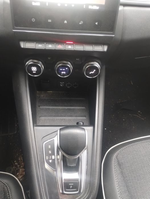 Renault Captur 1.6 Plug in hibrid 160 cp