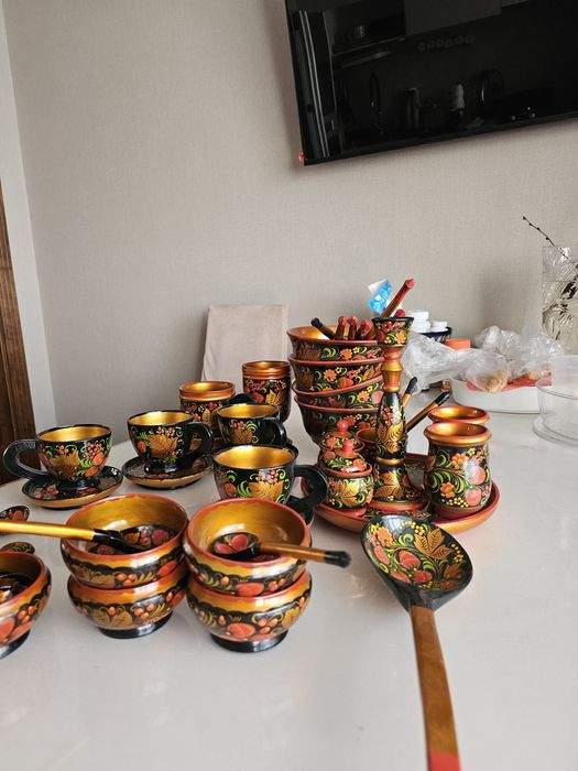 Продам посуду Хохлома