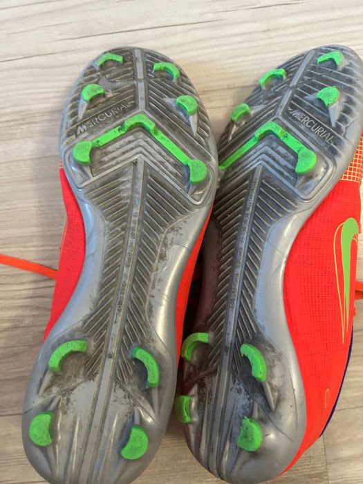 Детски бутонки Nike