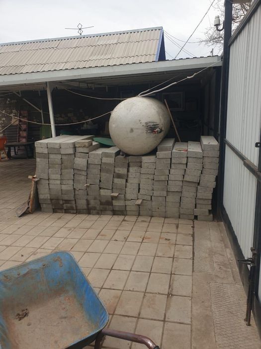 Продам Поребрик (бардюр) 1 шт-800 т