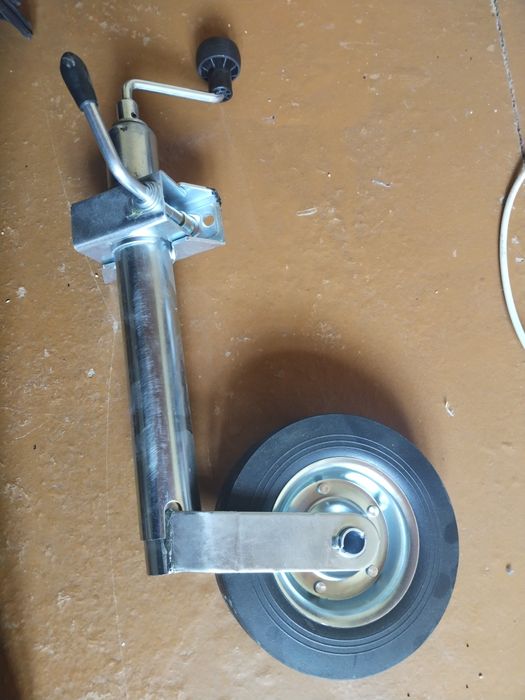 Ресор ва замоклар опорный колеса  прицеплар  учун  сотилади